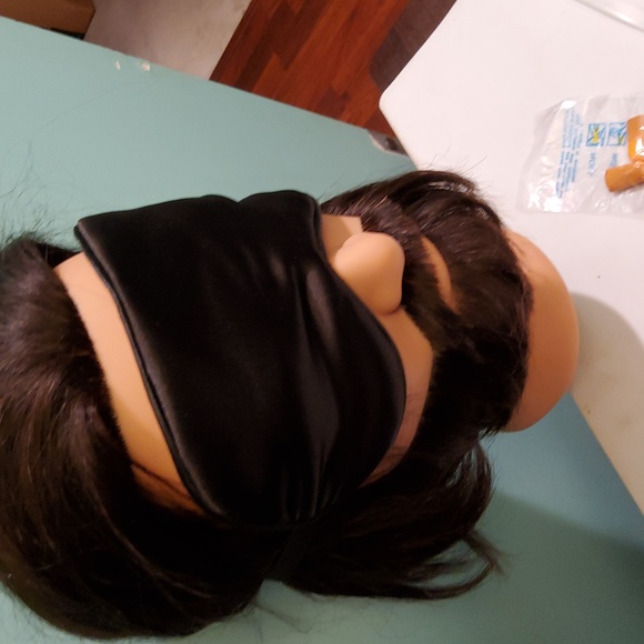 Slumber Bear Eye Mask With Ear Plugs - Picture 2 of 4